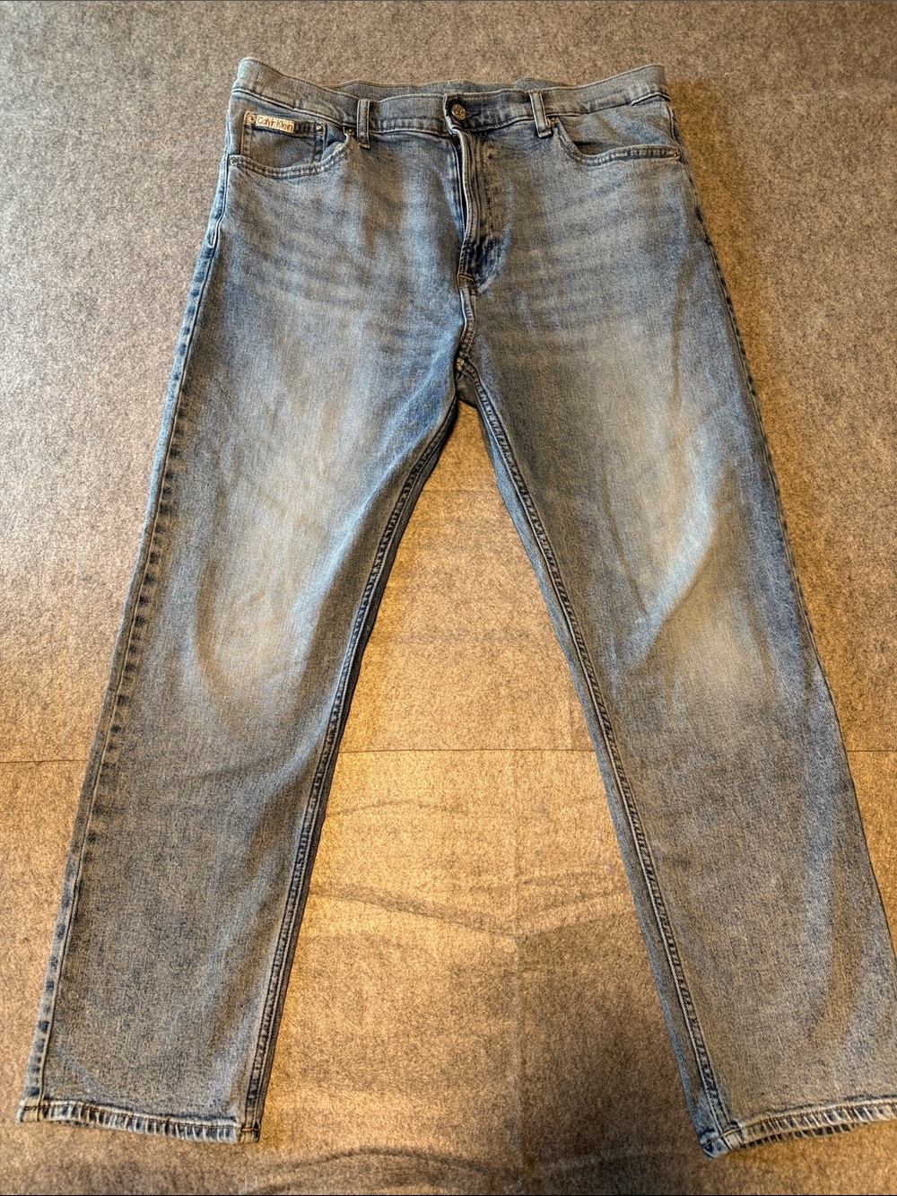 Calvin Klein Washed Blue Straight Jeans 38x30